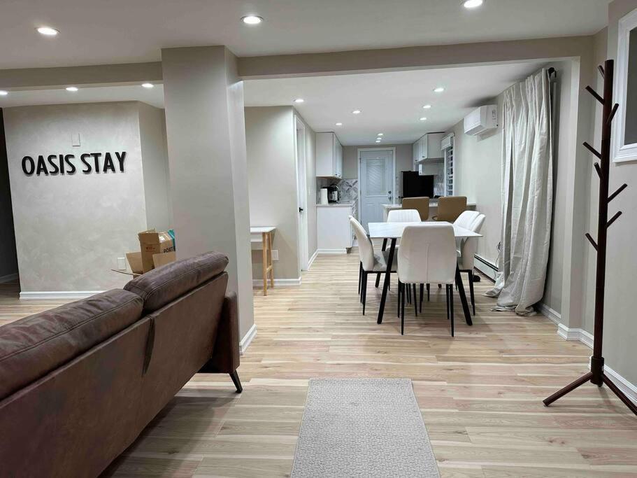 Spacious 3br Detach House W/parking In Quiet Area Ferienhaus